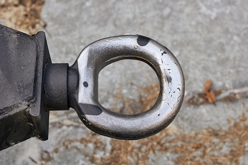 Round hook for towing. Mechanism for transportation.