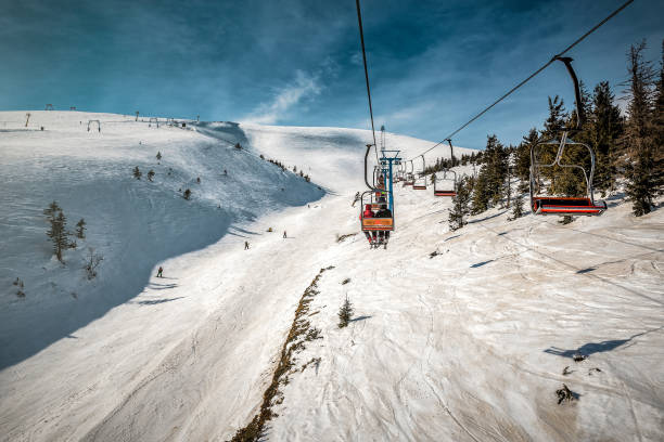 istock Ski lift on ski resort in sunny day 1922187516