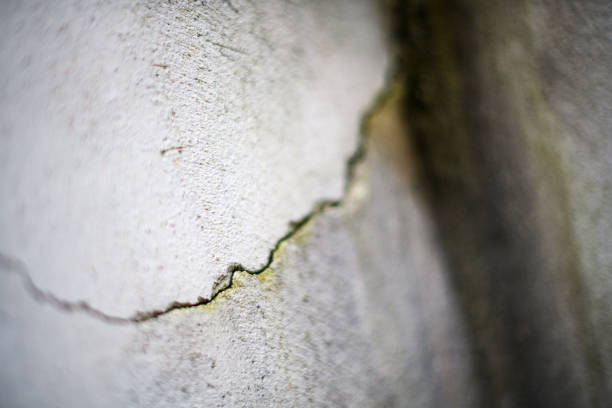 Urban details in Italian town: cracked wall