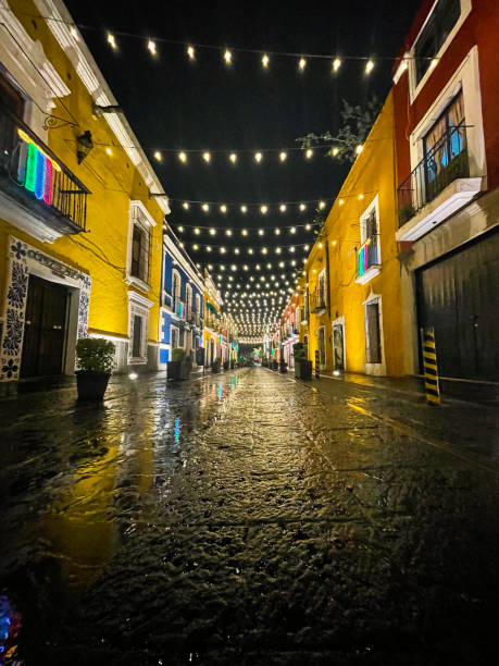 istock Callejon del Sapo at night 1922681127