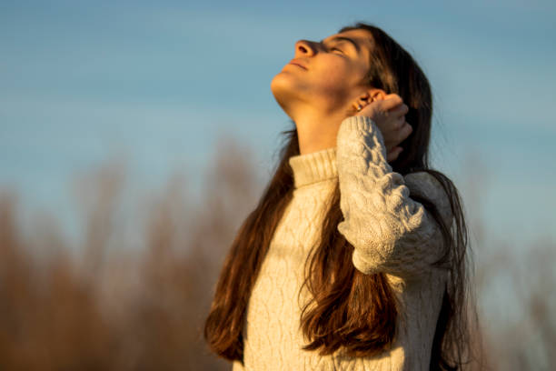 istock beautiful female model and her body language 1922860938