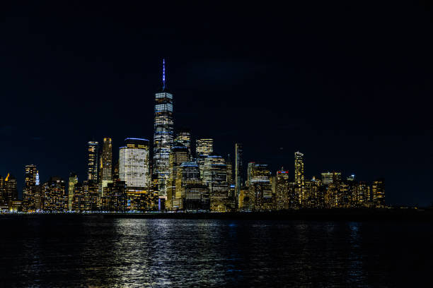 istock a very nice city by the water at night time lapse 1923076920