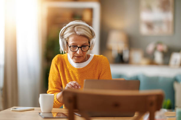 istock Elderly woman working from home office 1923265112