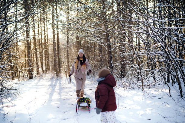 istock We enjoy this winter day in the forest 1923353266
