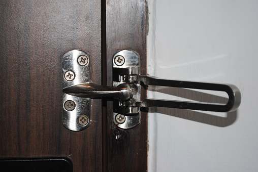 Safety door latches are designed to improve building security and safety by reinforcing weak doors. They can also reduce the potential for break-ins and burglaries.