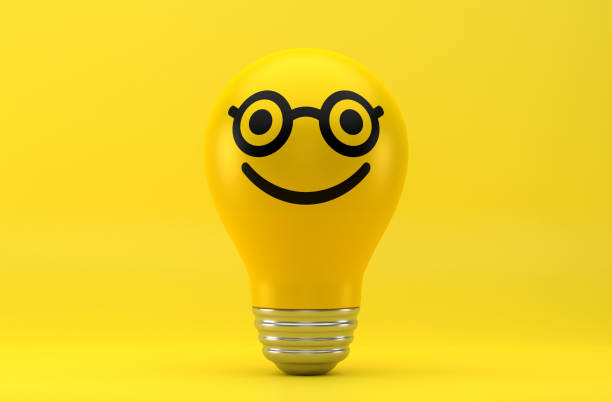 istock Light Bulb And Happy Emoji 1924390181