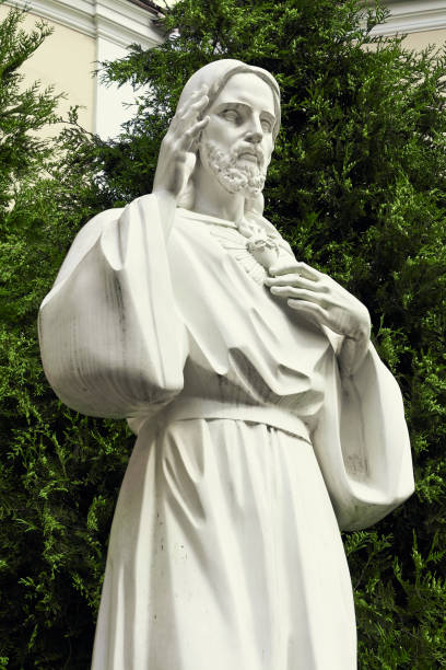 istock Statue of Jesus Christ 1924444107