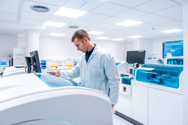 istock Doctor working in a modern research laboratory 1924484041