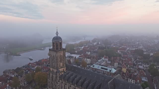 Foggy morning above the City of Deventer