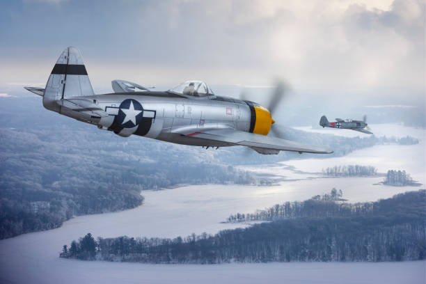 p-47 thunderbolt가 focke-wulf 190(모델)을 쫓아 겨울 풍경을 누볐습니다. - p 47 thunderbolt 뉴스 사진 이미지