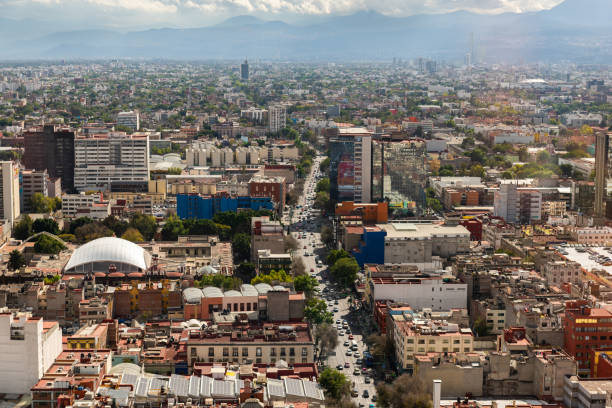 istock view streets of Mexico City 1925595045