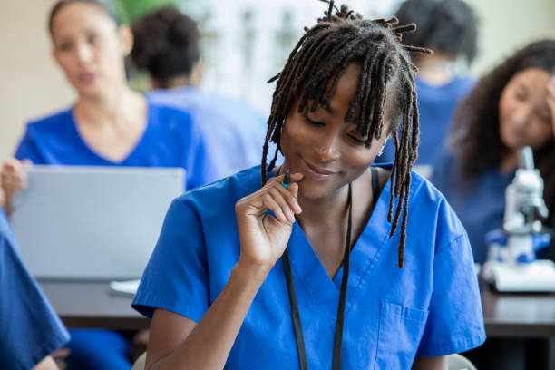 istock Nursing students with different backgrounds collaborate during their healthcare studies 1926127724