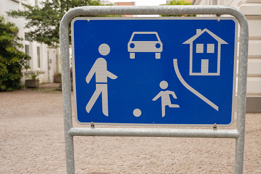Road sign: living street. Play area street sign