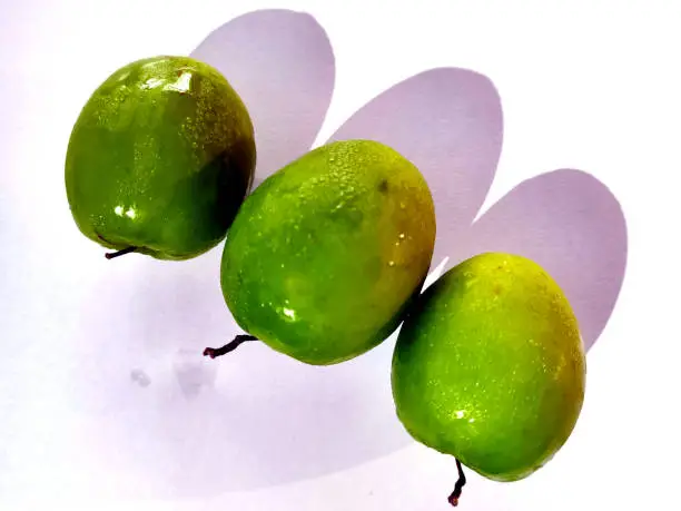 Jujube, or Ziziphus jujuba, is a small, sweet fruit with a crisp texture when fresh and a date-like chewiness when dried. Rich in nutrients, it holds cultural and medicinal importance.