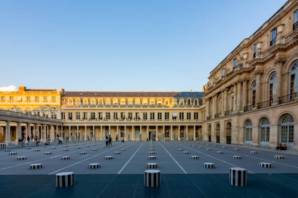 palais royal palace in center of paris, france - palais royal stock-fotos und bilder