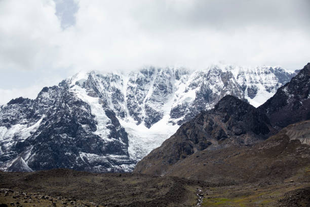 istock Ausangate Trail, lakes and mountains, Cusco, Peru 1928218966
