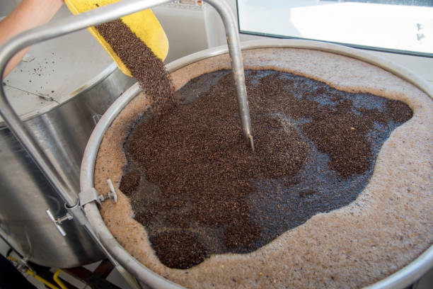 shovel for dressing barley in craft beer production