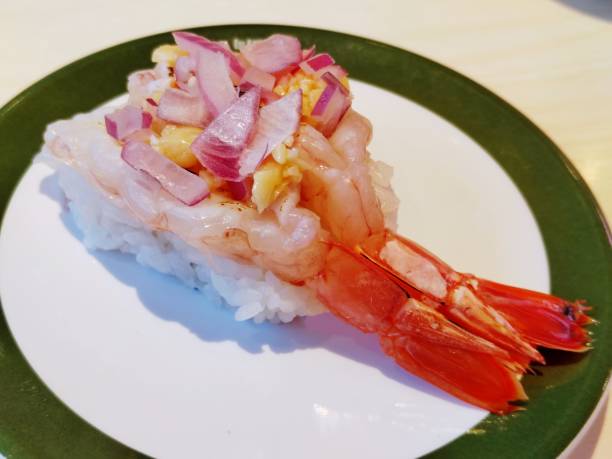 istock Seared Red Shrimp with 
Crispy Garlic Sushi 1929442475