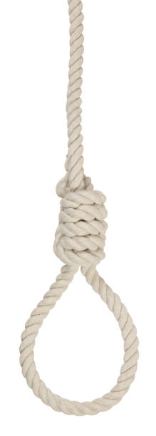 soga de cuerda para ahorcado, suicida hecha de cuerda de fibra natural aislada sobre fondo blanco. - fotos de ahorcamiento fotografías e imágenes de stock