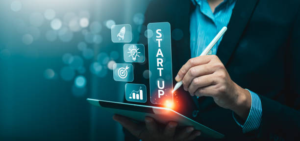 istock Global tech startup innovates to connect customers worldwide. Emphasizes creativity, resource management for sustainability. Clear leadership, digital marketing. Startup business concept 1934343215