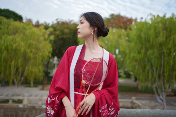istock Beautiful woman wearing red Hanfu 1934614818
