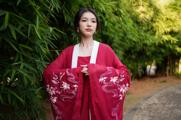 istock Beautiful Chinese Hanfu 1934626117