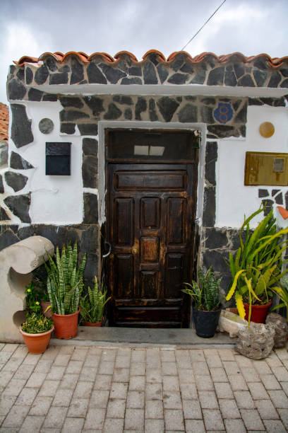 istock Old entrance door 1934644599