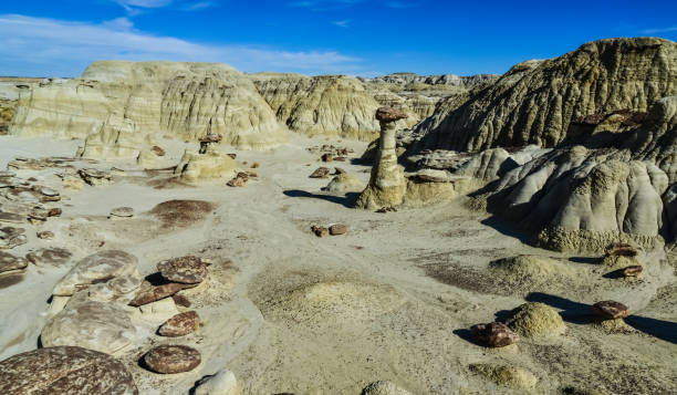 istock Rock formations at the Ah-shi-sle-pah Wash, Wilderness Study Area, New Mexico 1935157652