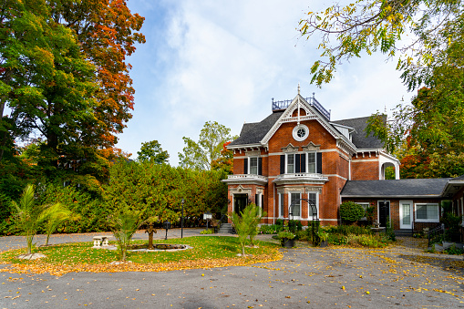 The Woodview Inn in Gananoque on Lake Ontario, a port for The Thousand Islands boat tours. Ontario, Canada.