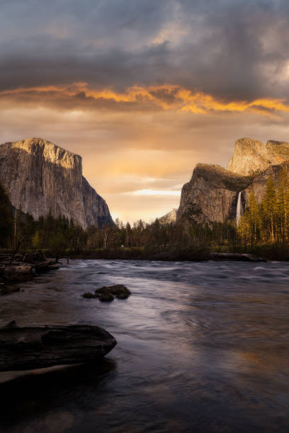 istock Flaming Skies over Yosemite Valley 1936042008