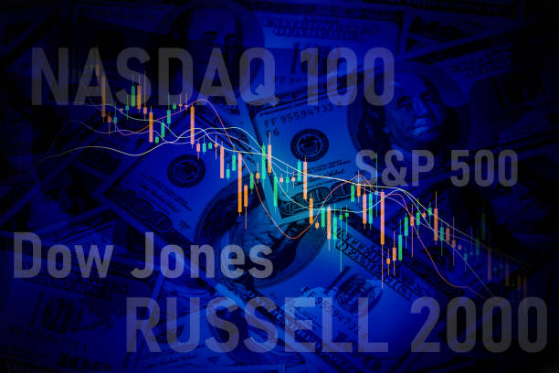 mercado em baixa no mercado de ações dos eua - nasdaq dow jones industrial average moving down falling - fotografias e filmes do acervo