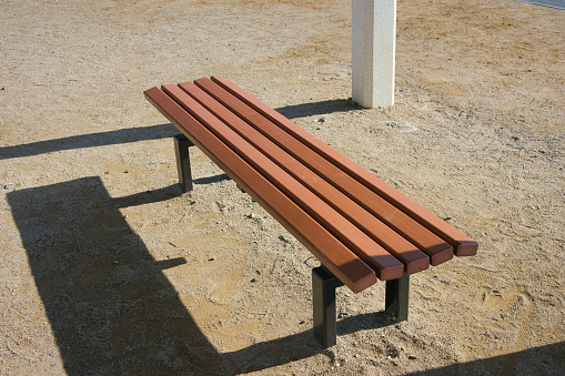 bench in the park with no one sitting