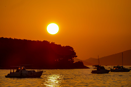 sunset on sea, beautiful photo digital picture