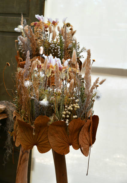 istock Arrangement of dried flowers 1938041725