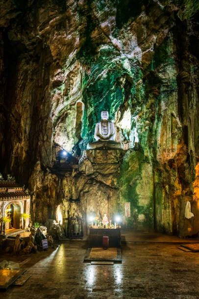 istock Huyen Khong Cave 1938816777