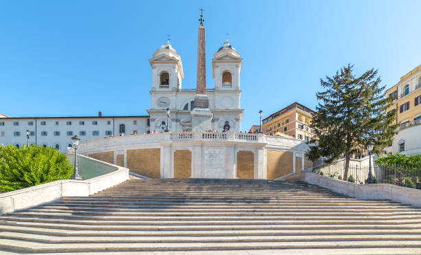 world famous spanish steps in rome - piazza di spagna - fotografias e filmes do acervo