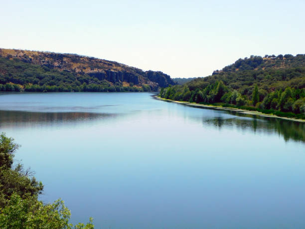 istock zamora Esla river near a bridge 1940221289
