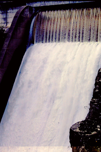 Cleveland Dam from old film stock, 1982