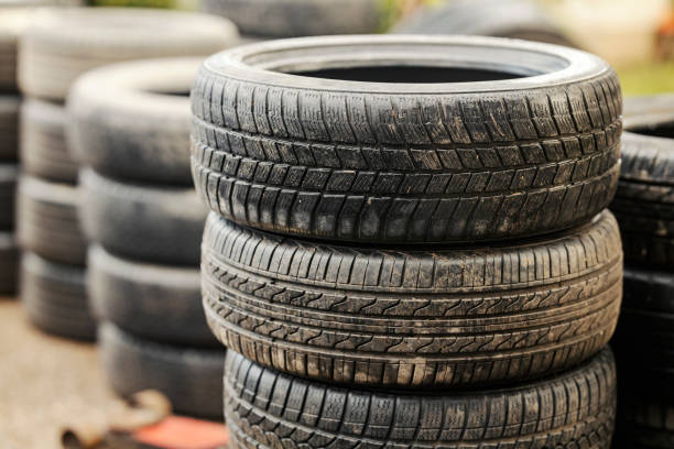 istock Close up of winter tires at vulcanizing workshop. 1941910334