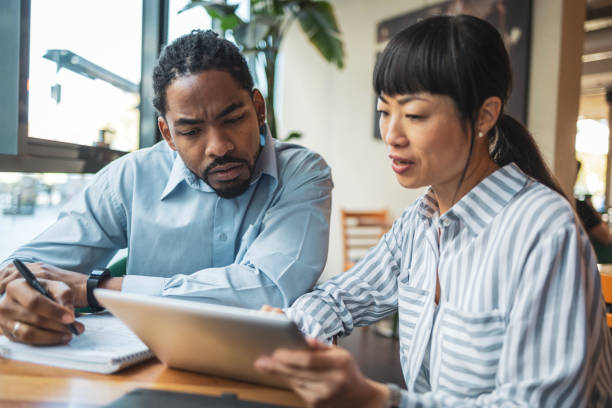 istock Business people having a meeting 1942090361