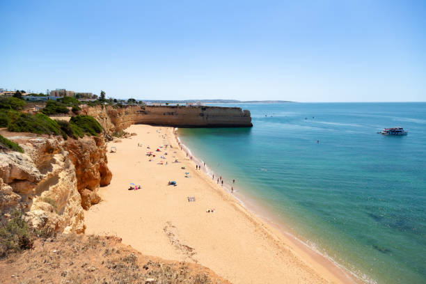 Cтоковое фото Пляж Прайя-Нова в Алгарве в Португалии.