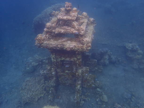 istock Underwater Temple in Jemeluk Beach 1942471277