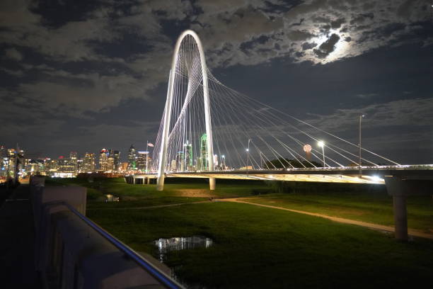 istock Margaret Hunt Hill Bridge 1942481467