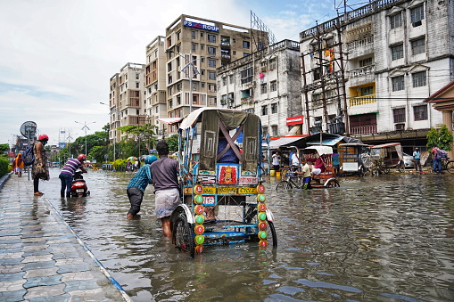 All the major roads are waterlogged due to heavy rain in Kolkata after monsoon.