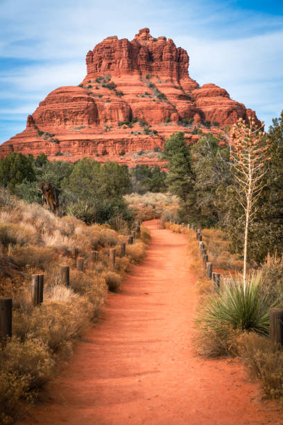 Hiking trail to Bell Rock in Sedona Arizona Hiking trail to Bell Rock in Sedona Arizona coconino national forest stock pictures, royalty-free photos & images