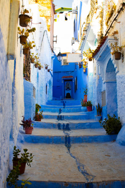 istock Callejuela de Chaouen 1943071074