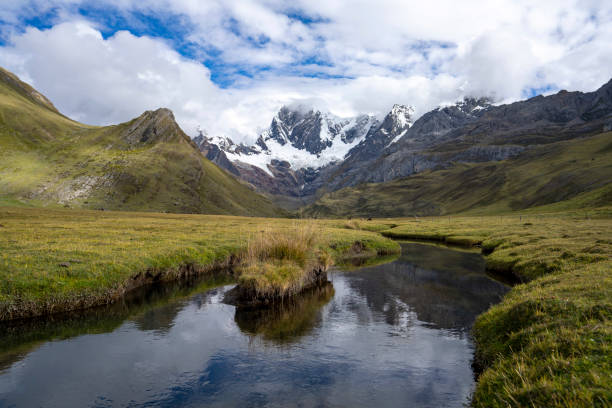 istock Trekking the Cordillera Huayhuash 1943455091