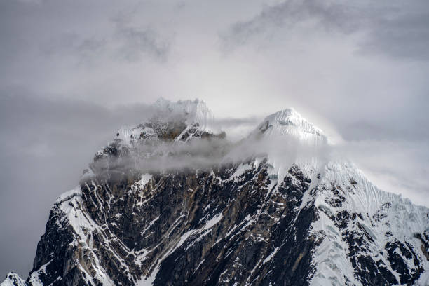 Trekking the Cordillera Huayhuash