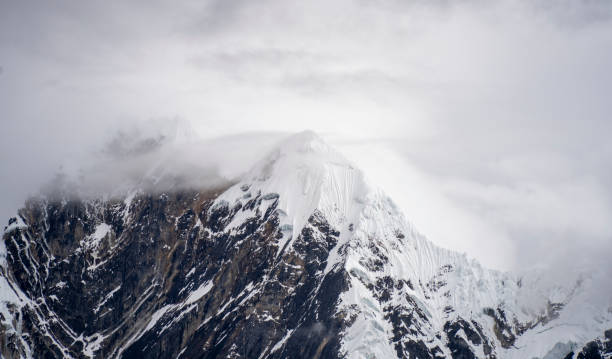 istock Trekking the Cordillera Huayhuash 1943455613
