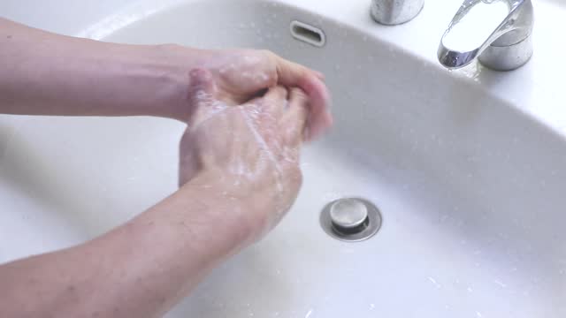 wash hands thoroughly with soap